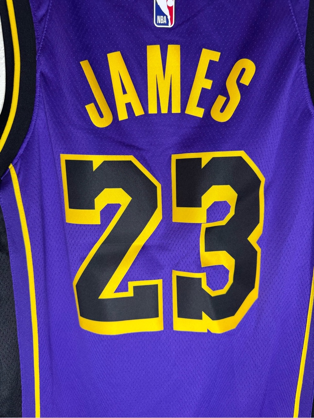 Los Angeles Lakers LeBron James #23 Statement Edition Basketball Jersey Men’s 44 - Picture 6 of 6